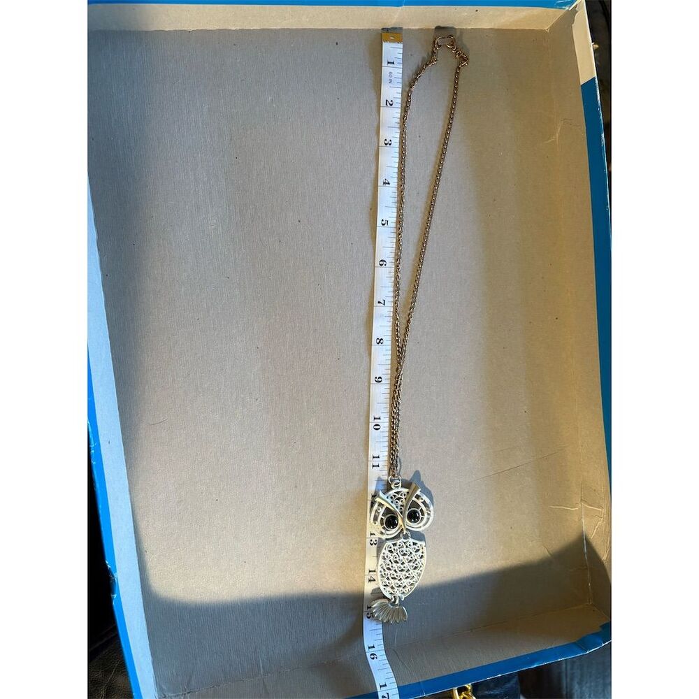 Vintage Sarah Coventry Gold and white Owl Pendant Necklace 26" Women's J… - Picture 4 of 6